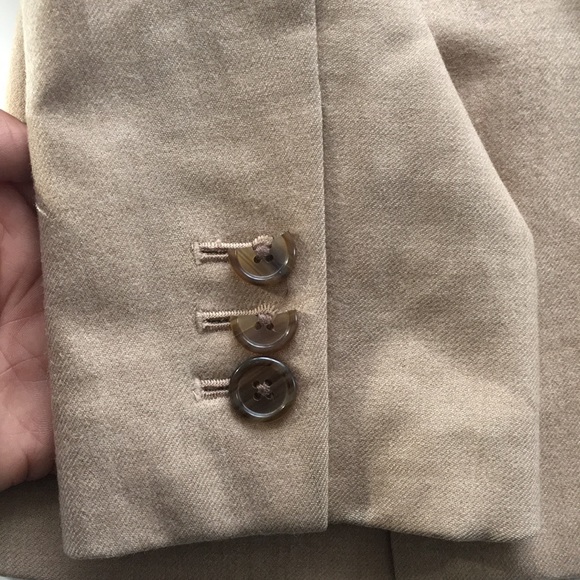 BR tan blazer - Picture 5 of 5